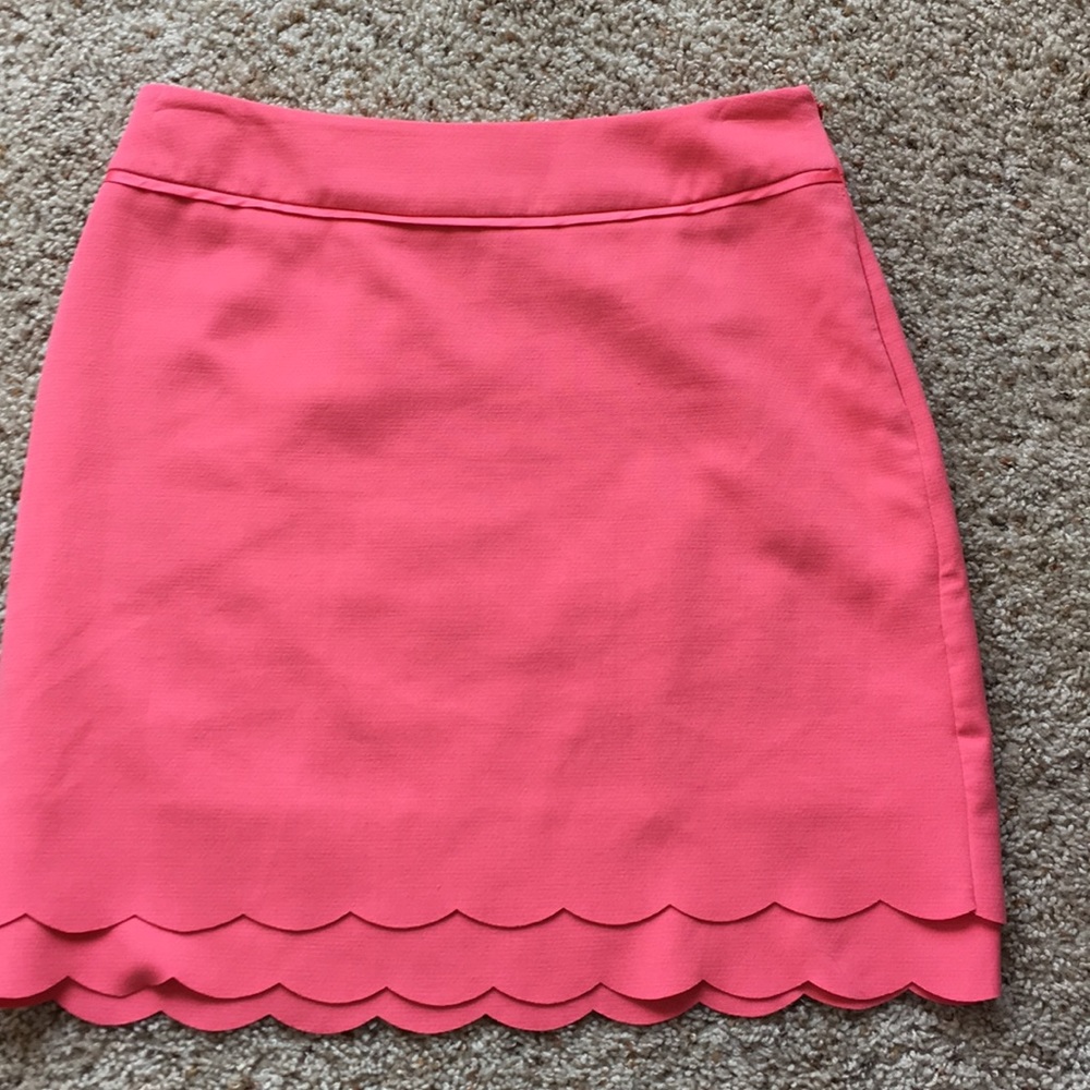 Elle scalloped pencil skirt